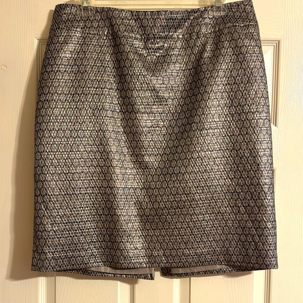 Metallic Thread Straight Skirt 
Super comfortable!